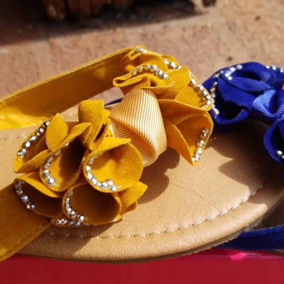 Sandals - Picture 2 of 5